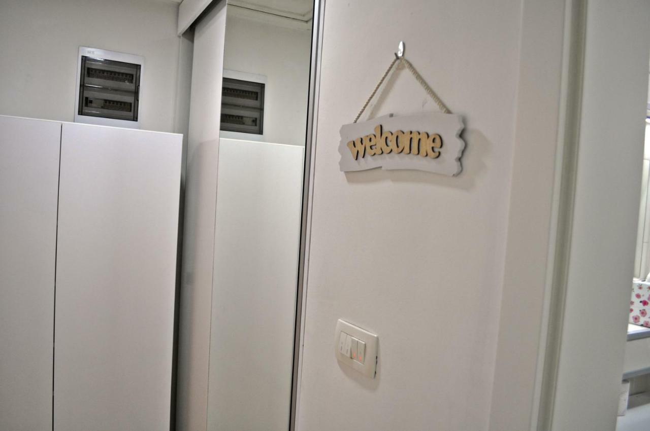 Apartman Dina Apartment Tuzla Exterior photo